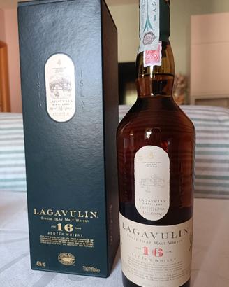Scotch Whisky Lagavulin 16 astucciato bottled 2008