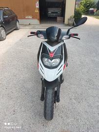Aprilia SR 50 Motard
