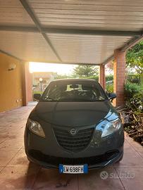 Lancia Ypsilon 0.9 TwinAir 85 CV 5 porte