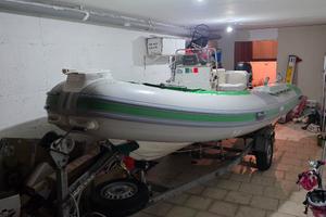 Gommone Lomac 520,Motore suzuki carrello Ellebi