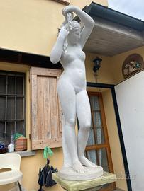 Statia in marmo dal poeno venere