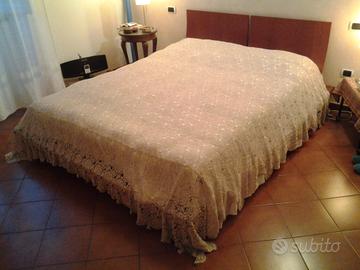 copriletto matrimoniale ad uncinetto 
