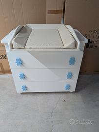 Set - cassettiera con fasciatoio e letto per bimbo