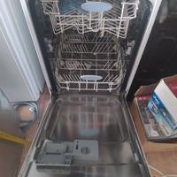 Lavastoviglie indesit