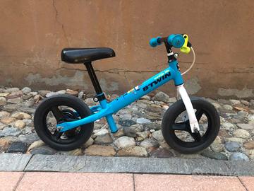  bicicletta senza pedali (balance bike) B'Twin Run