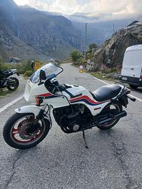 kawasaki gpz  750 epoca 
