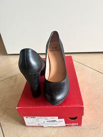 Décolleté neri wonders