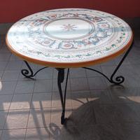 Tavolino in ceramica da esterno/interno