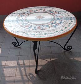 Tavolino in ceramica da esterno/interno