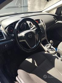 Auto incidentata anno 2012 1700cc diesel