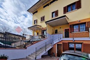 Villa a schiera L'Aquila [Cod. rif 3296046VRG]