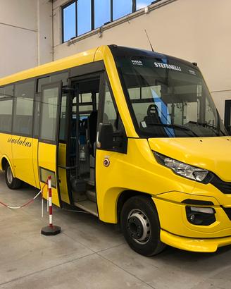Scuolabus 49 posti Euro 6 Iveco