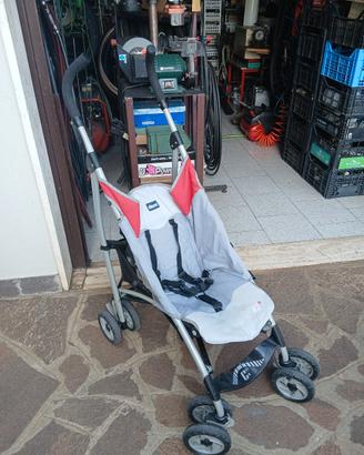 passeggino chicco  per bambini 