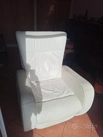 Poltrona massaggiante pelle