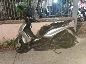 PIAGGIO PIAGGIO BEVERLY 300 FINANZ INTERESSI 0 NO 