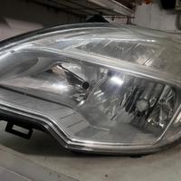 Faro opel meriva ecoflex 2011