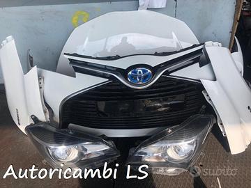 Toyota Yaris Hybrid 2016