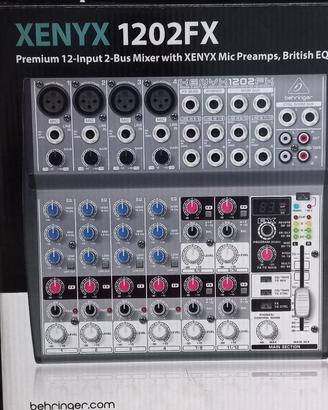 mixer, cavi e microfoni batteria