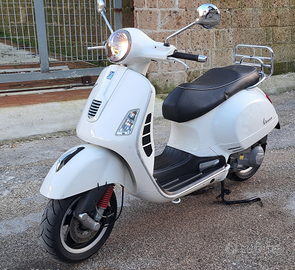 Vespa Gts 300 super