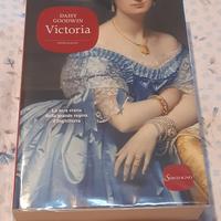 Regina Vittoria Libro 
