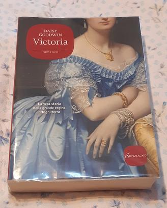 Regina Vittoria Libro 