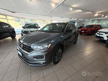 Volkswagen T-Roc 1.5 TSI ACT DSG R-line BlueMotion
