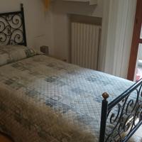 Letto in ferro battuto completo di rete e materass