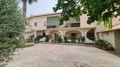 CASA INDIPENDENTE A CASAPULLA