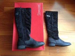 Stivali alti n.37 "Venexiana"