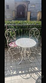 Set tavolo e sedie