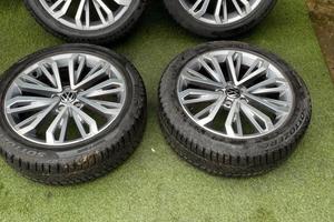 Cerchi in lega t roc 215/50/18 con gomme 65%