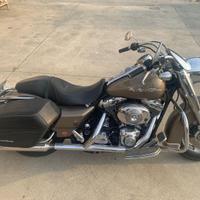 Harley Davidson Road King C.V.O. - 2004