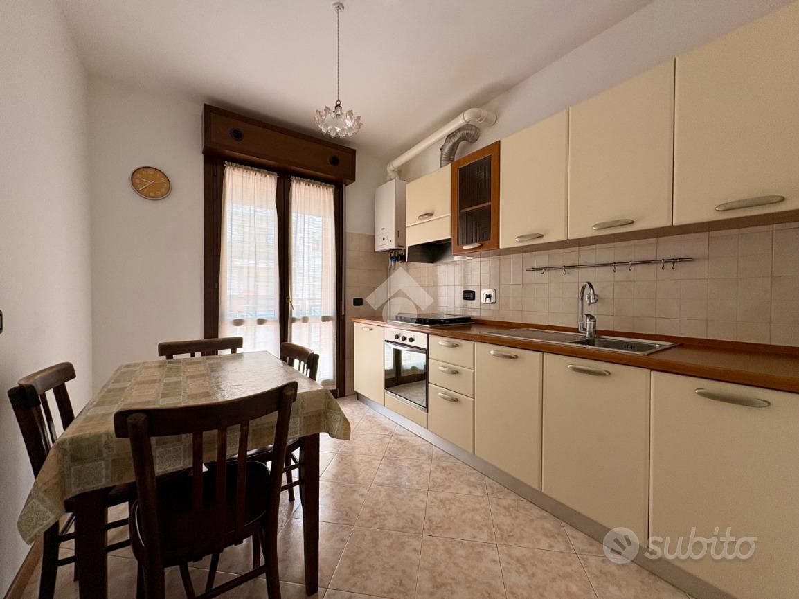 Apartment in Budrio, Cento - Altro