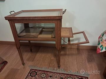 Carrello portaservizi