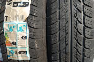 2 gomme auto Nuove 135/80/R13 /79T Riken 35 l'una