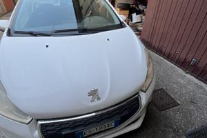Peugeot 208 2014