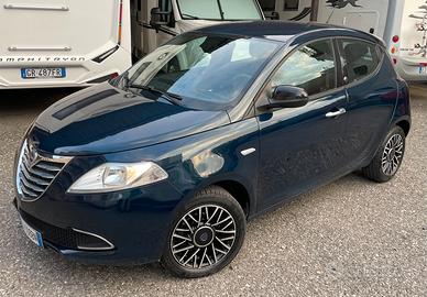 Lancia Ypsilon 1.3 MJT 95 CV 5 porte 30th Annivers