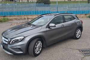 MERCEDES GLA 180D