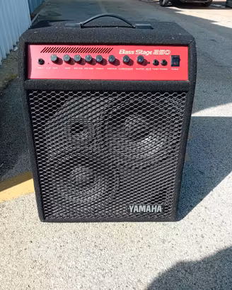 AMPLIFICATORE YAMAHA 250 WATT PER BASSO