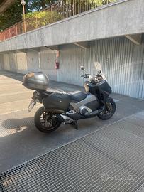 MOTO HONDA INTEGRA NC 750