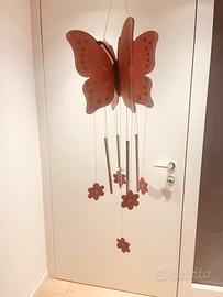 Campanelli a vento forma farfalla in legno