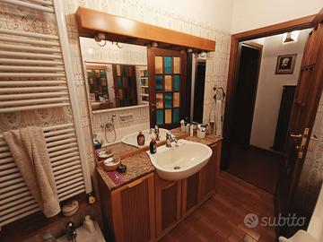 Mobile bagno con specchiera 