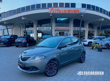 Lancia Ypsilon 1.0 firefly hybrid Gold