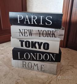 Mobiletto portaoggetti moderno