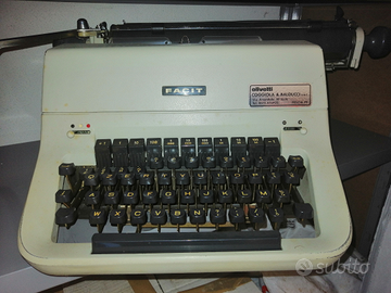 Macchina da scrivere Facit