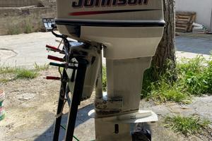 Barca grande e motore Johnson 737 40 cv