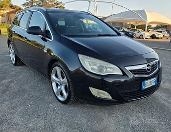 Opel Astra 1.7 CDTI 110CV Sports Tourer Cosmo