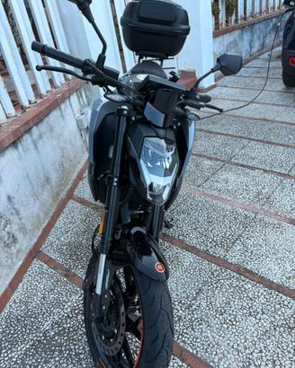 CFMOTO 300 NK 2025 – Pari al nuovo, 2.000 km
