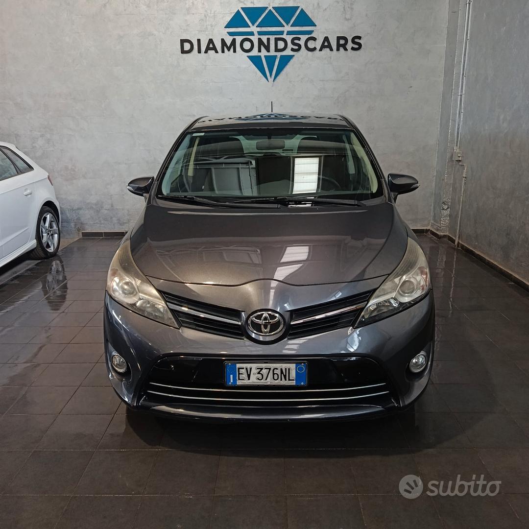 Toyota Verso 2014 photo 3