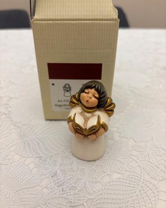 Thun, angioletto con libro, presepe classico